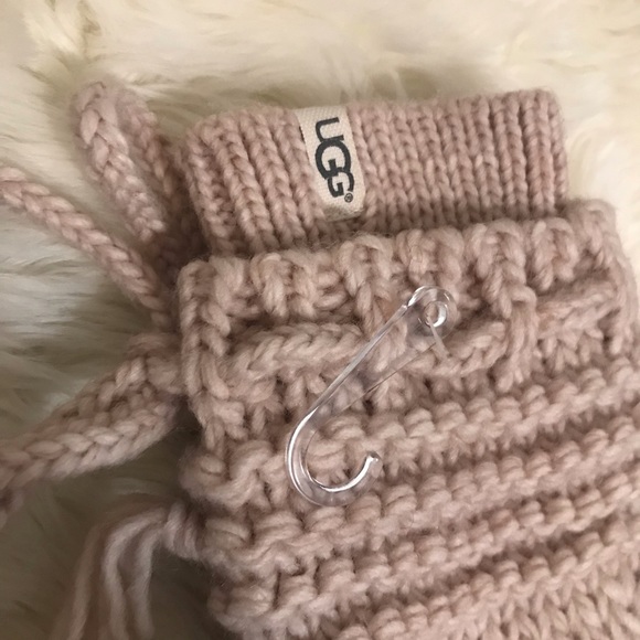 UGG Slipper Socks Size 7 - Picture 4 of 8